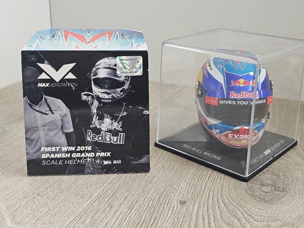 Helm 1:4, Max Verstappen # 33, First Win GP Spain 2016., Ophalen of Verzenden, Zo goed als nieuw, Formule 1