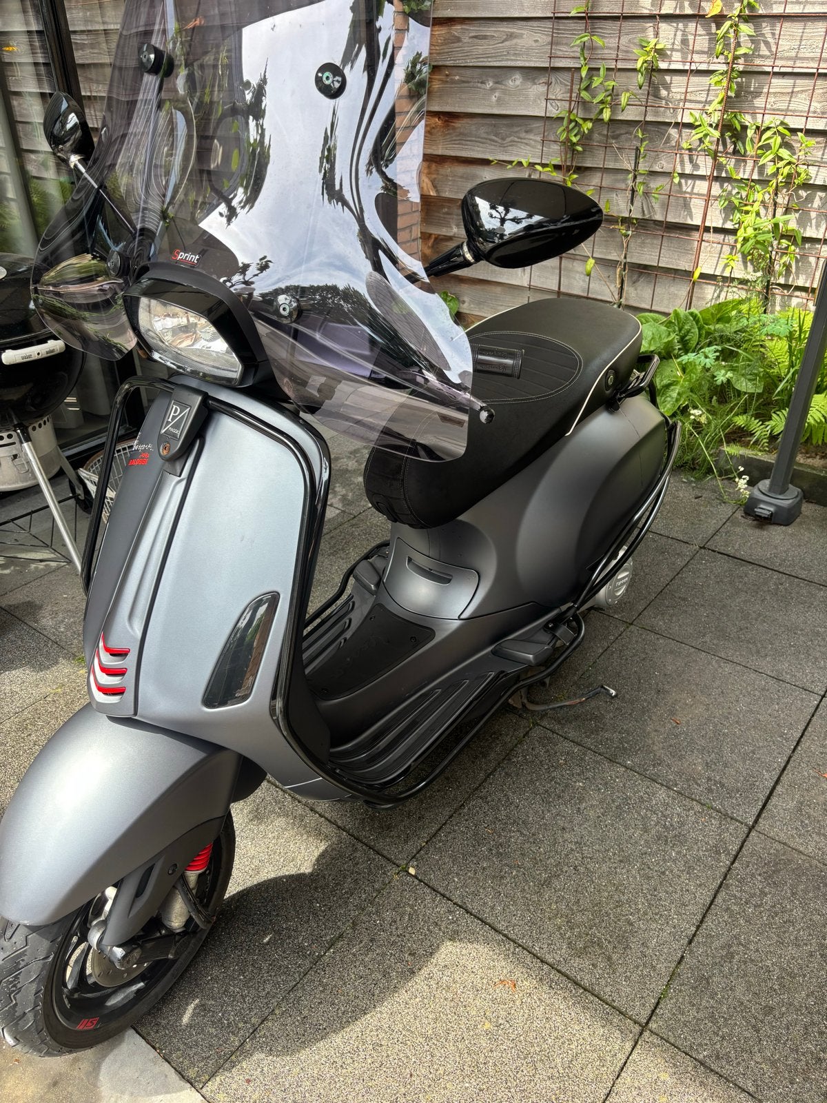 Vespa Sprint - Eerste eigenaar - Goed onderhouden, Ophalen, Overige modellen, Maximaal 45 km/u, Zo goed als nieuw