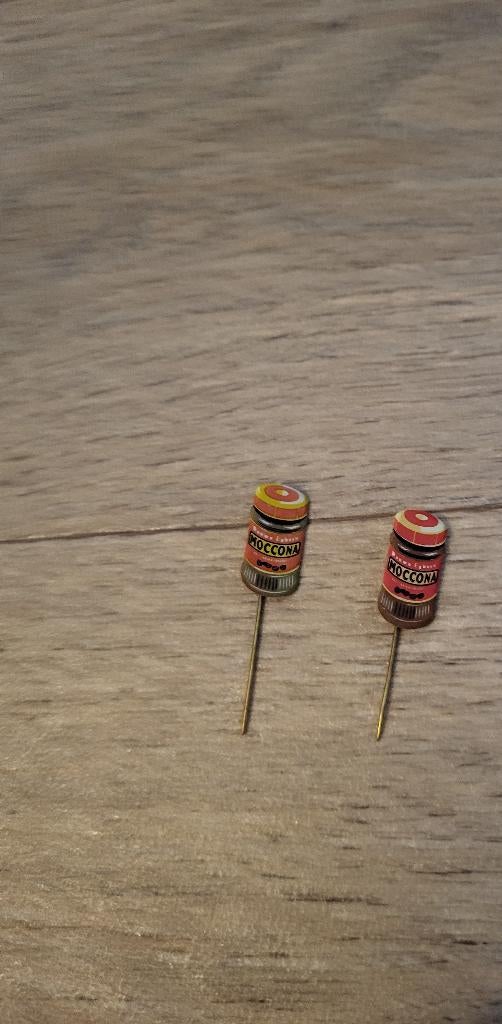 2x Pin Speldjes Moccona Koffie, Ophalen of Verzenden, Zo goed als nieuw