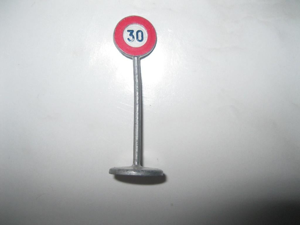 dinky toys verkeersbord, Ophalen of Verzenden