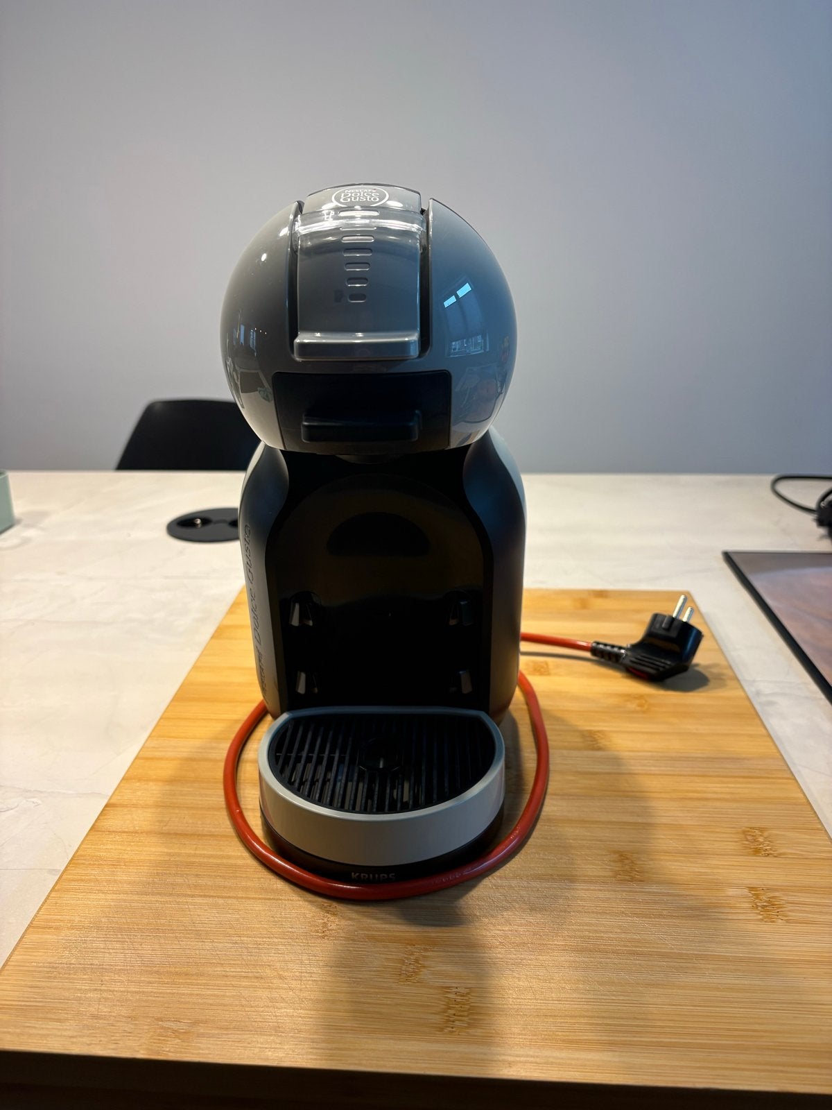 Dolce Gusto koffiezetapparaat, Ophalen, Koffiepads en cups, Gebruikt, Koffiemachine