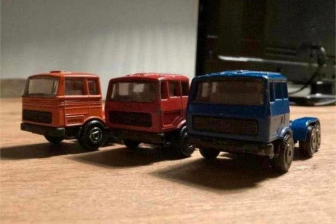 3x EFSI Mercedes trekker – jaren 60/70 – Made in Holland, Ophalen of Verzenden, Gebruikt, Bus of Vrachtwagen