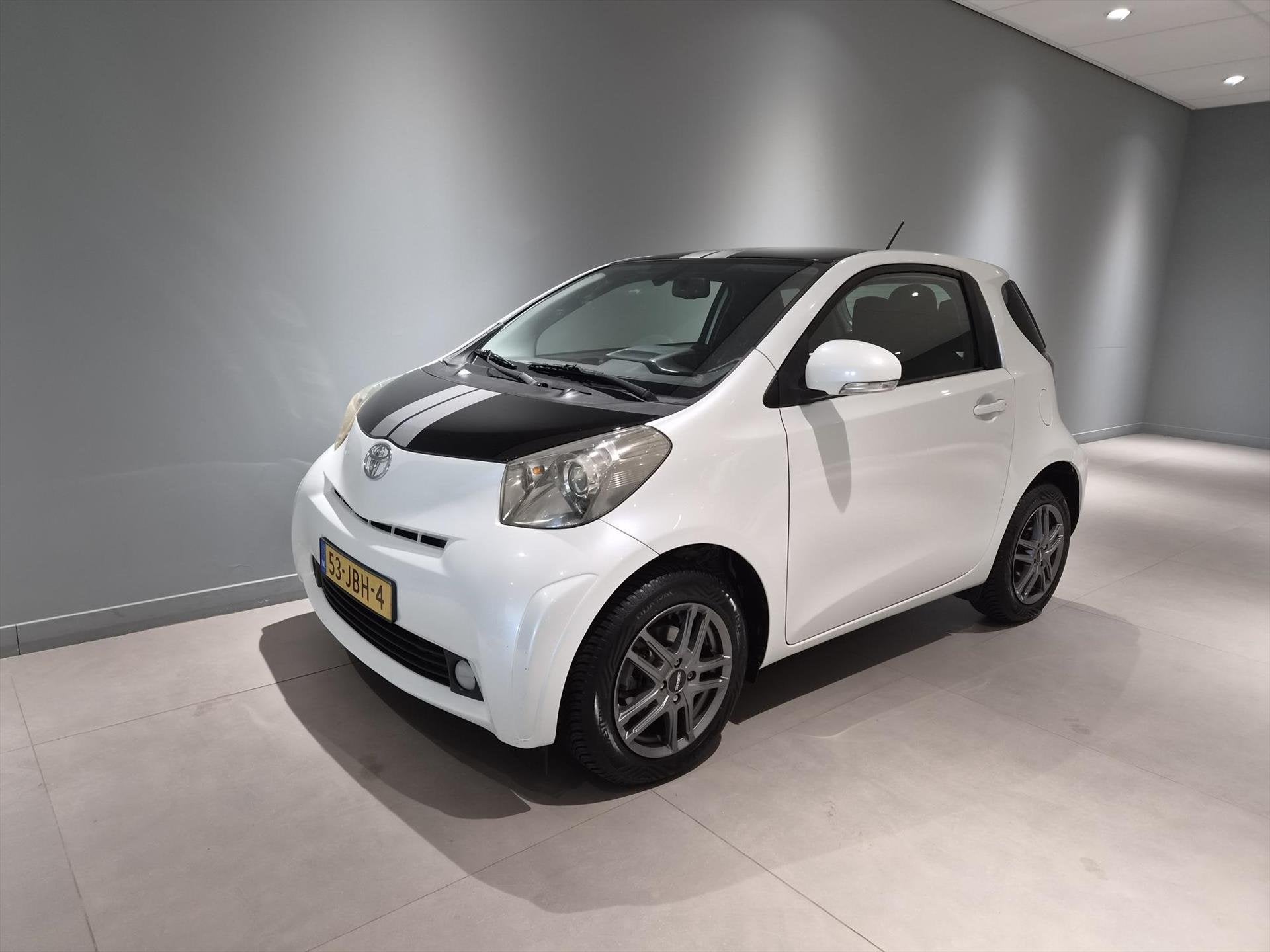 TOYOTA IQ 1.0 VVT-i 68pk Aspiration Navi, IQ, Stof, Gebruikt, Zwart