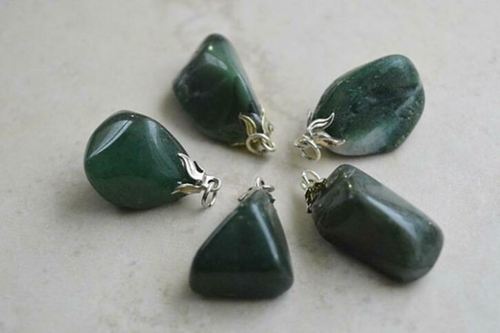 Jade hangers (M), Nieuw, Ophalen of Verzenden, Nvt, Nvt