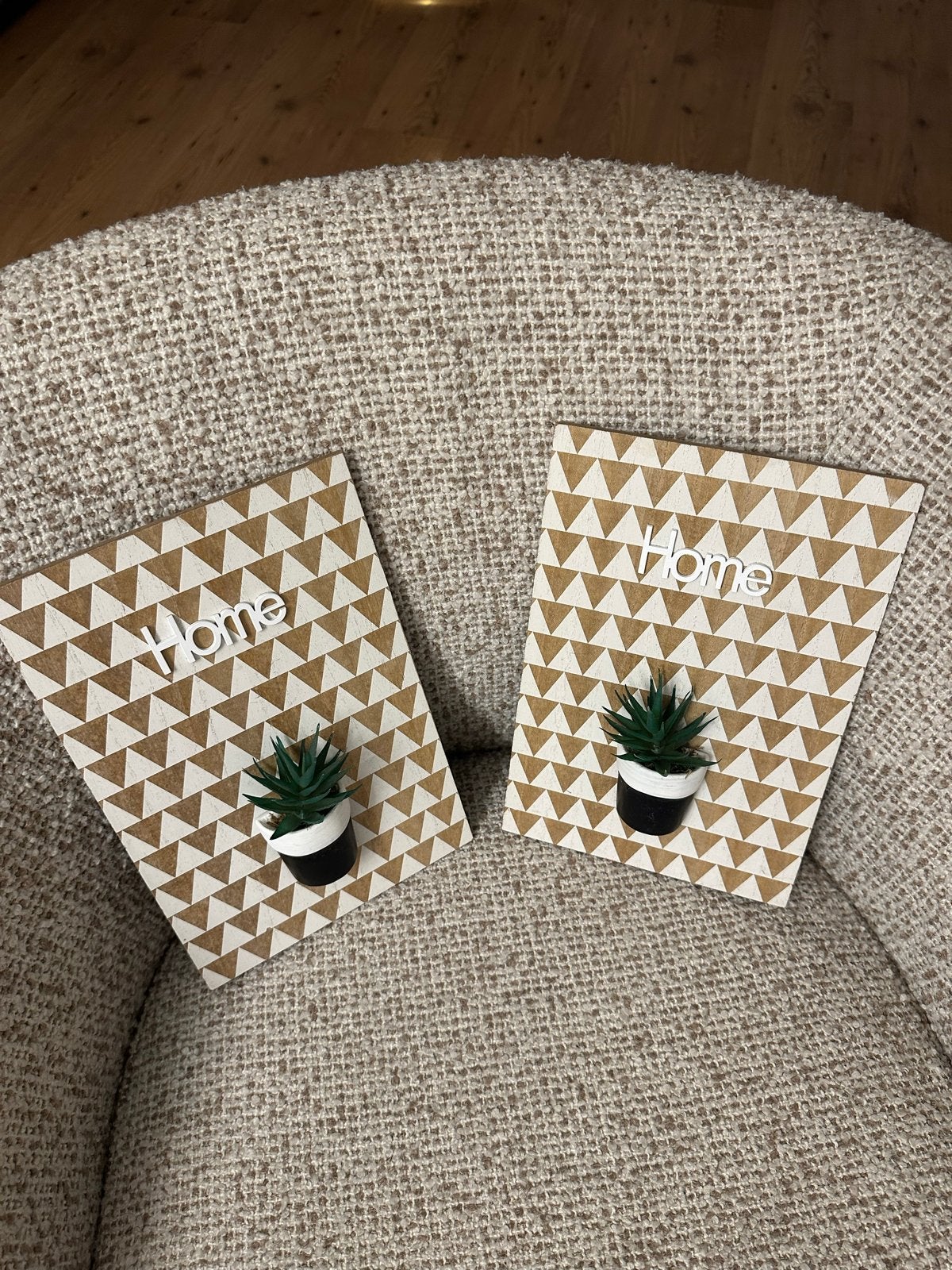 Set van 2 Home wanddecoraties met plantje, Hout, Meerkleurig, Ophalen of Verzenden, Zo goed als nieuw