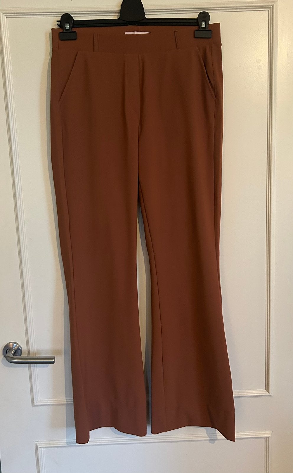 Bruine Studio Anneloes Flared, Flair broek M, Kleding | Dames, Maat 38/40 (M), Bruin, Verzenden, Zo goed als nieuw
