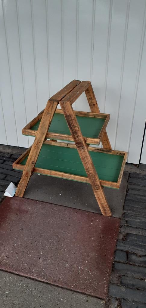 Leuke houten etagere met losse bladen., Tuin en Terras, Overige Tuin en Terras, Ophalen of Verzenden