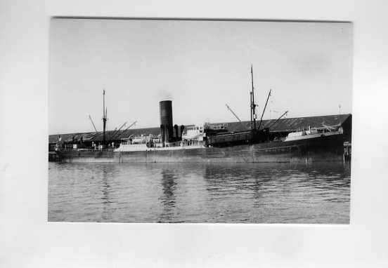 scheepvaart-foto-HOLLAND.AMERIKA.LIJN-veendyk- VNS funnel, Ophalen of Verzenden, Zo goed als nieuw, Boek of Tijdschrift