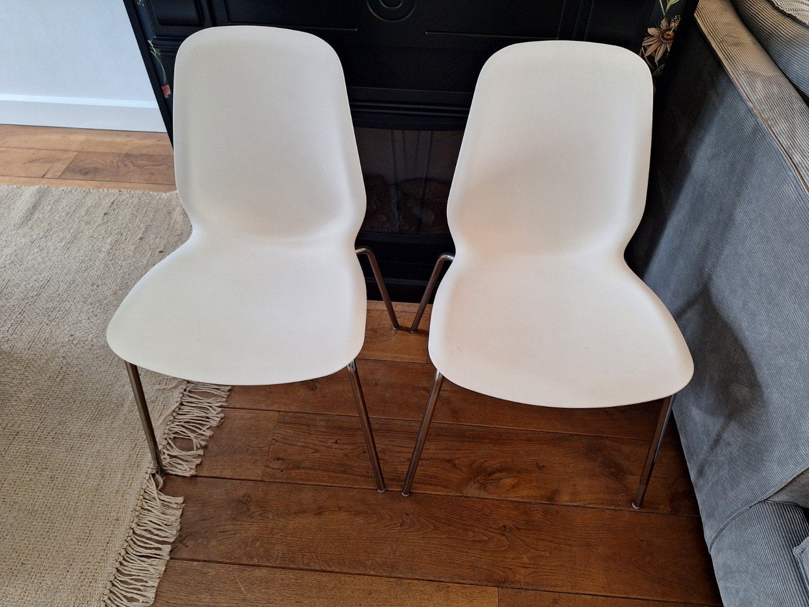 2x Ikea eetkamerstoelen Broringe wit chroom, Huis en Inrichting, Ophalen, Wit, Metaal, Twee