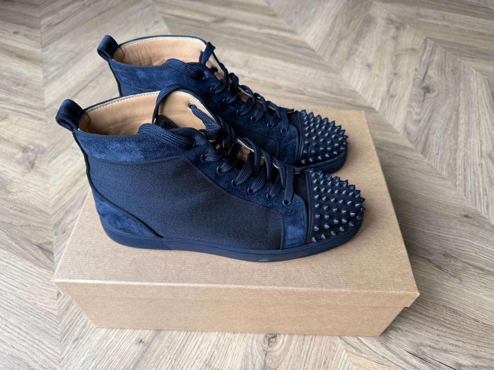Christian Louboutin sneaker maat 42, Blauw, Ophalen of Verzenden, Sneakers of Gympen, Zo goed als nieuw