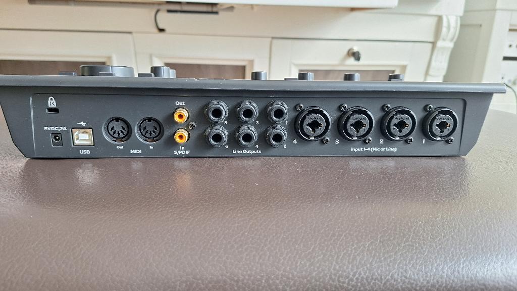 Audio Interface & controler M-Audio Fast Track C600, Ophalen of Verzenden, Zo goed als nieuw, 5 tot 10 kanalen, Microfooningang