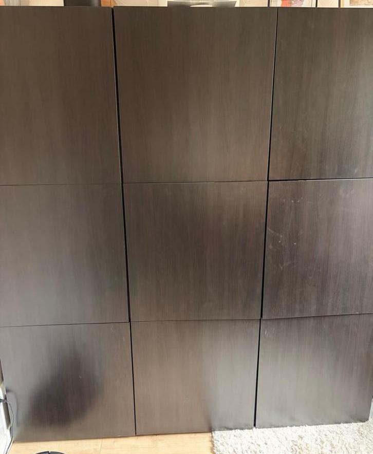 IKEA Besta wandkast zwartbruin met 9 deurtjes en drukscharni, Ophalen, Zo goed als nieuw
