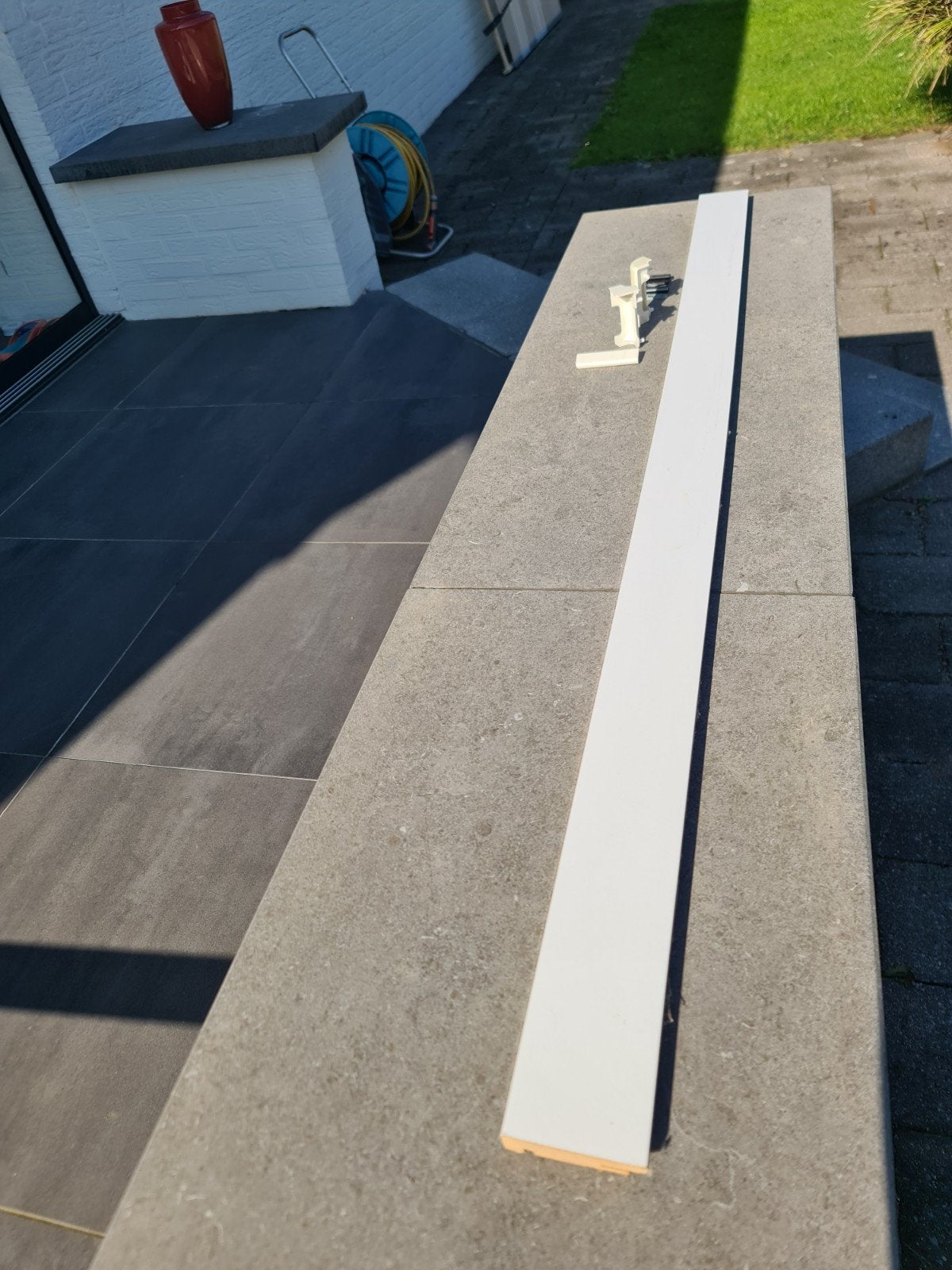Witte MDF plint - Zo goed als nieuw, Ophalen, Zo goed als nieuw, Mdf, 200 tot 250 cm