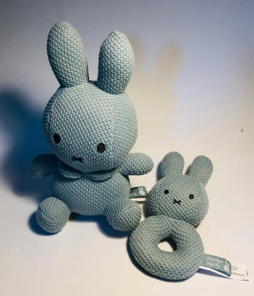 Nijntje knuffel en rammelaar, lichtblauw, gehaakt, Verzenden, Konijn