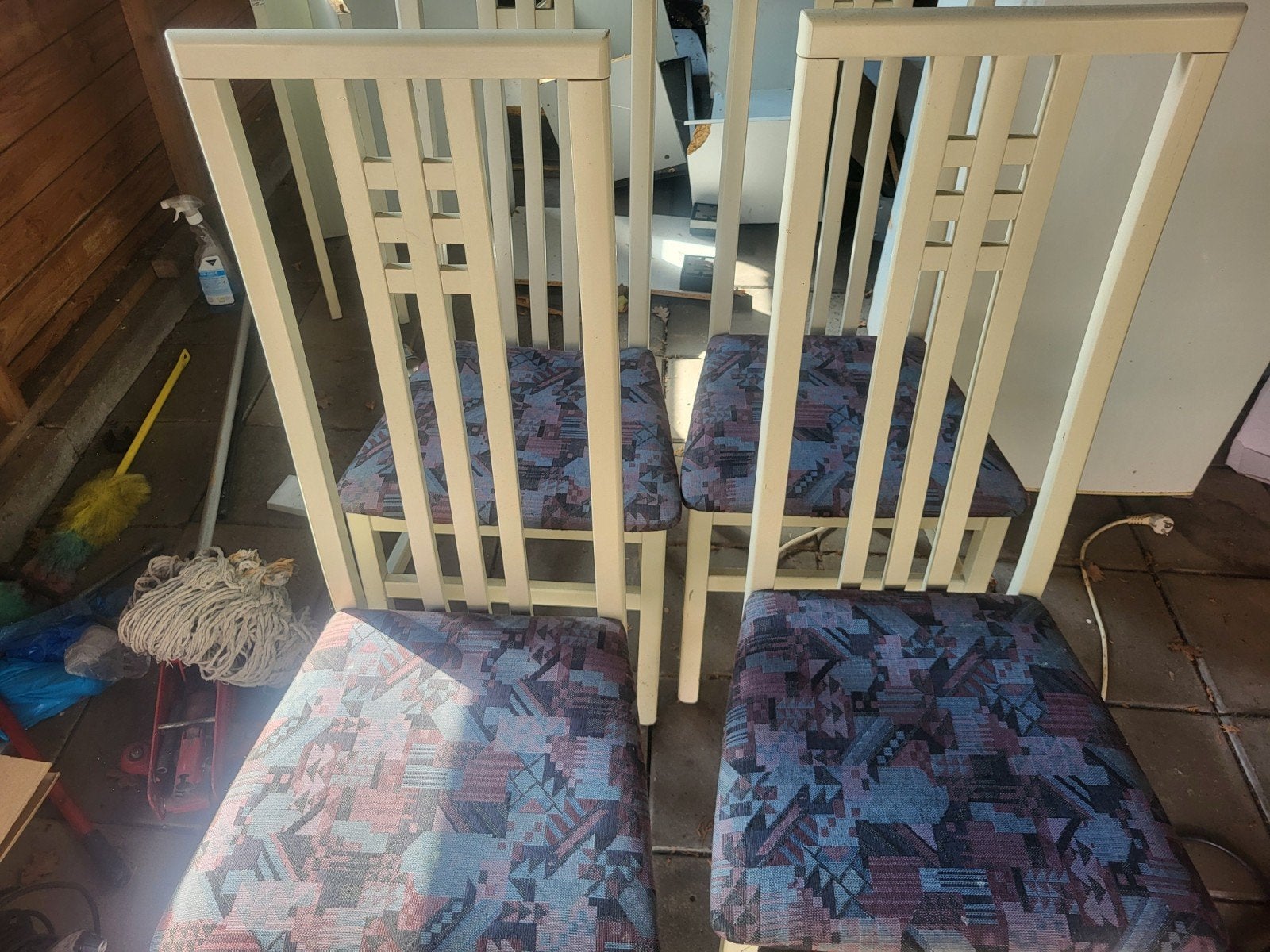 4 nette witte stoelen, Huis en Inrichting, Ophalen, Gebruikt, Wit, Vier