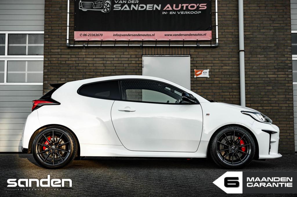 Toyota Yaris 1.6 GR Performance|300pk|Milltek|Carbon|Cam|BBS, Auto's, Toyota, 1618 cc, 4 stoelen, Wit, Bedrijf