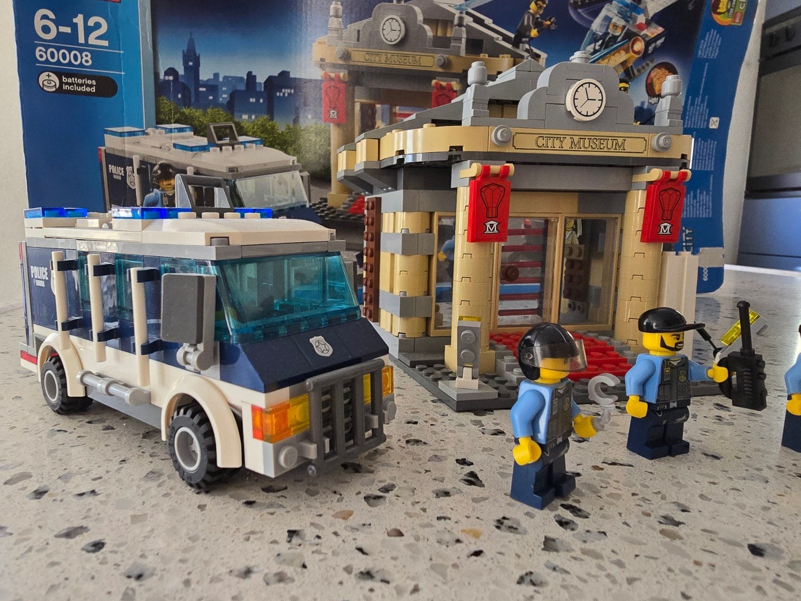 Lego City 60008 Museumdiefstal - Compleet met doos, City, Lego, Ophalen of Verzenden, Zo goed als nieuw