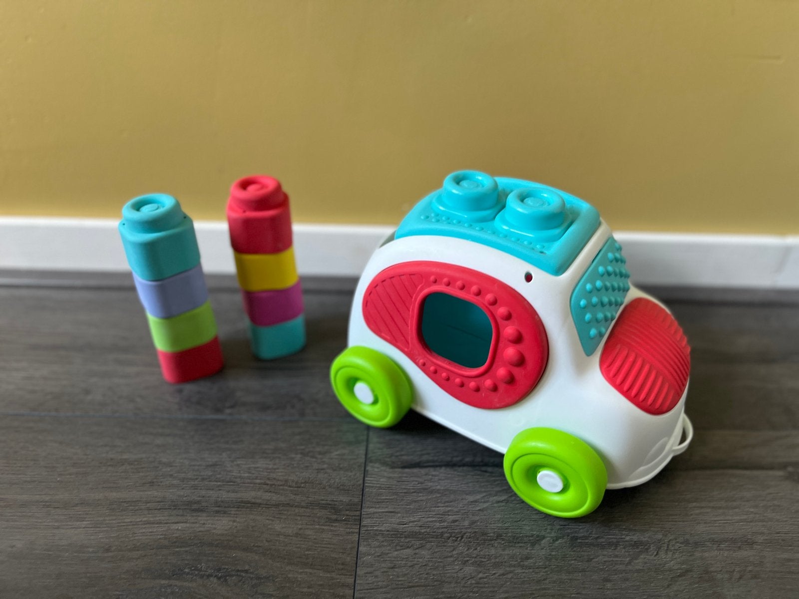 Clementoni auto met stapelblokken, Ophalen of Verzenden, Zo goed als nieuw, Auto, Met wieltjes