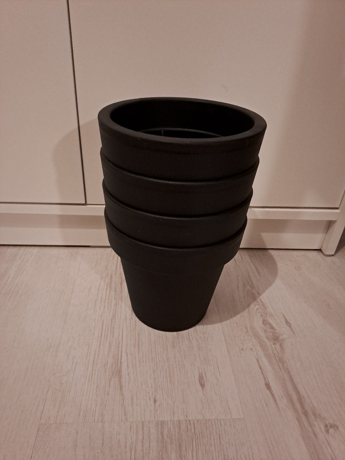 Set van 4 zwarte bloempotten, 13 cm hoog, Tuin en Terras, Kunststof, Rond, Nieuw, Binnen