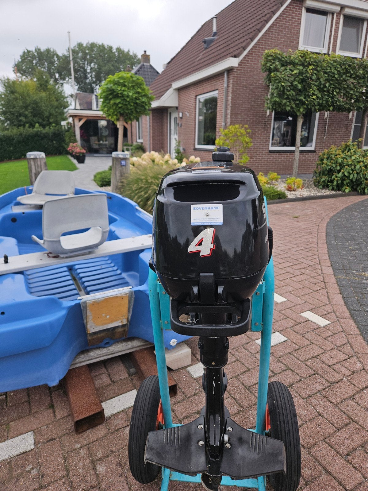Foto 8 van Toerboot Visboot Jeanneau Cap 360 en een Suzuki 4 pk 4-takt