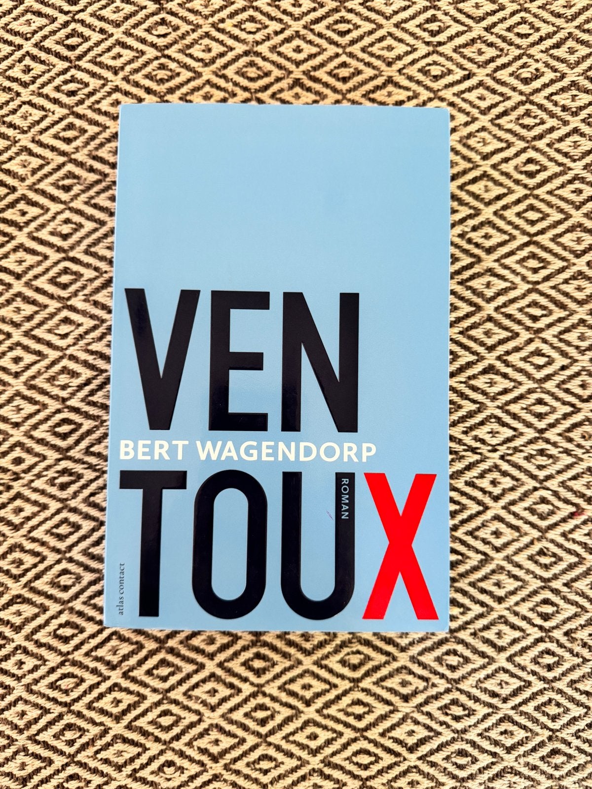 Ventoux - Bert Wagendorp (Roman), Ophalen of Verzenden, Zo goed als nieuw, Nederland
