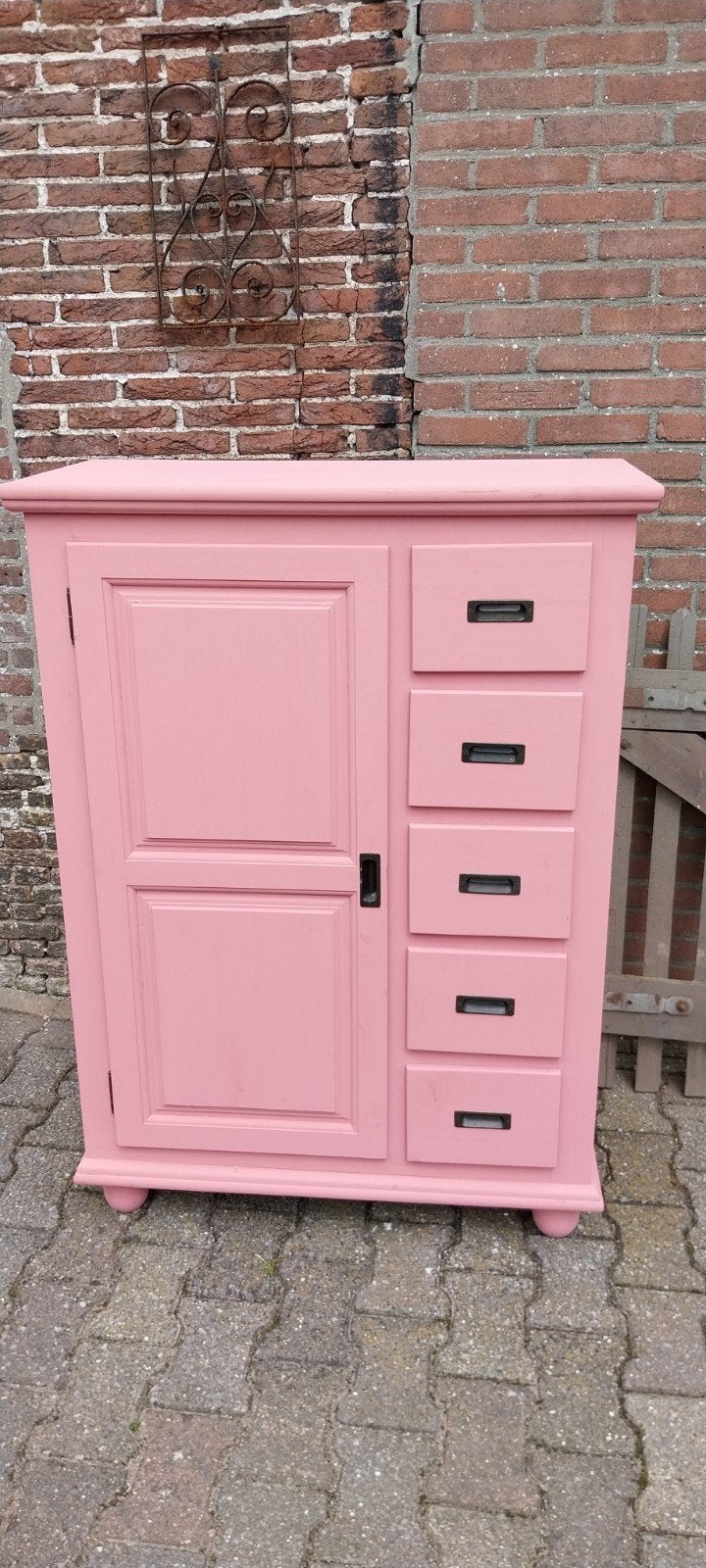 Meidenkast  /  spekkast / opbergkast, Ophalen, 25 tot 50 cm, 50 tot 100 cm, 150 tot 200 cm