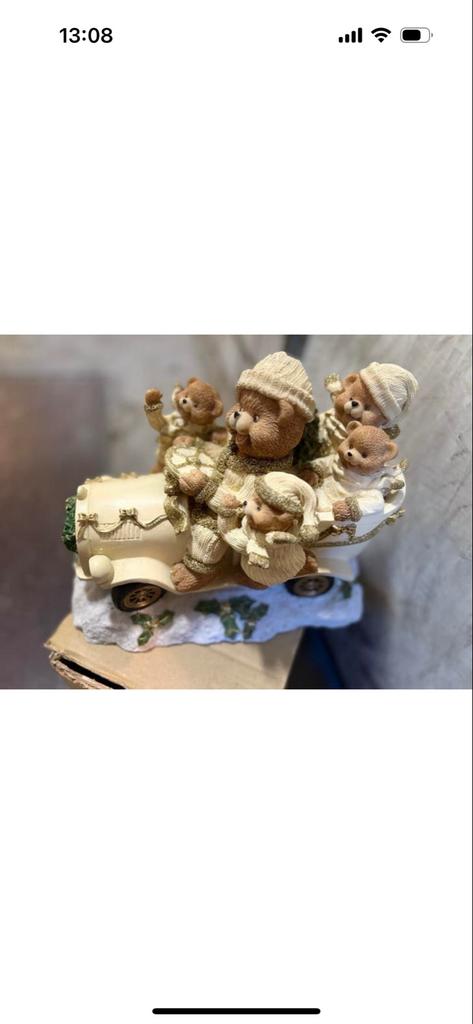 Beeld kerst auto met beertjes, Diversen, Kerst, Ophalen of Verzenden, Nieuw