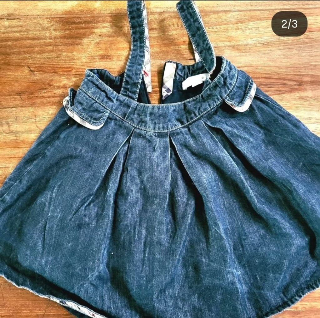 Pinafore denim babyjurk merk Burberry, Meisje, Jurkje of Rokje, Ophalen of Verzenden, Zo goed als nieuw