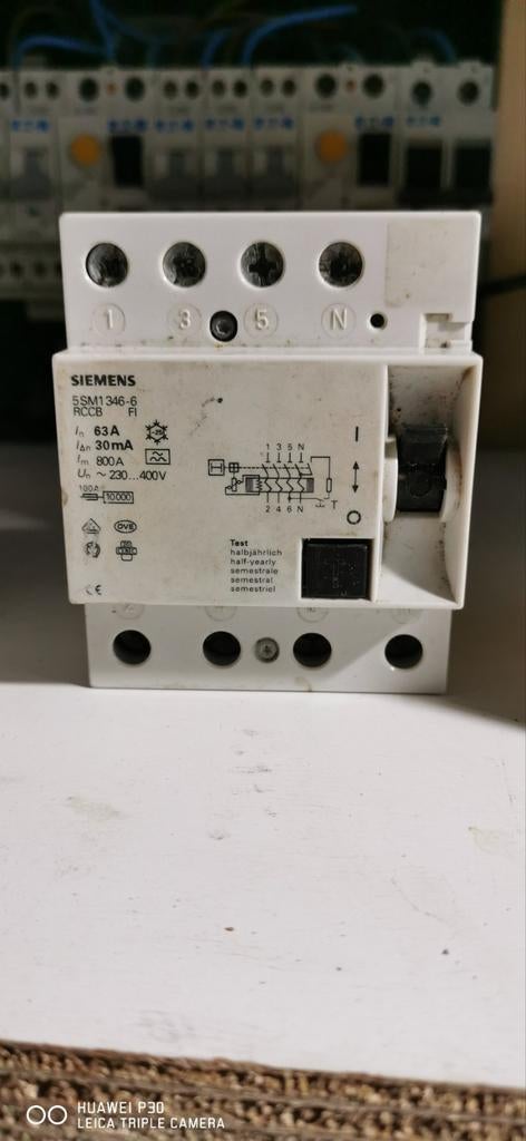 Siemens aardlekschakelaar 63A 30mA, Ophalen of Verzenden