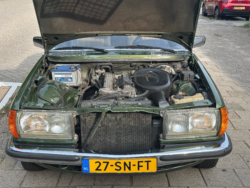 Mercedes-Benz W123 280 CE 1979, foto 9