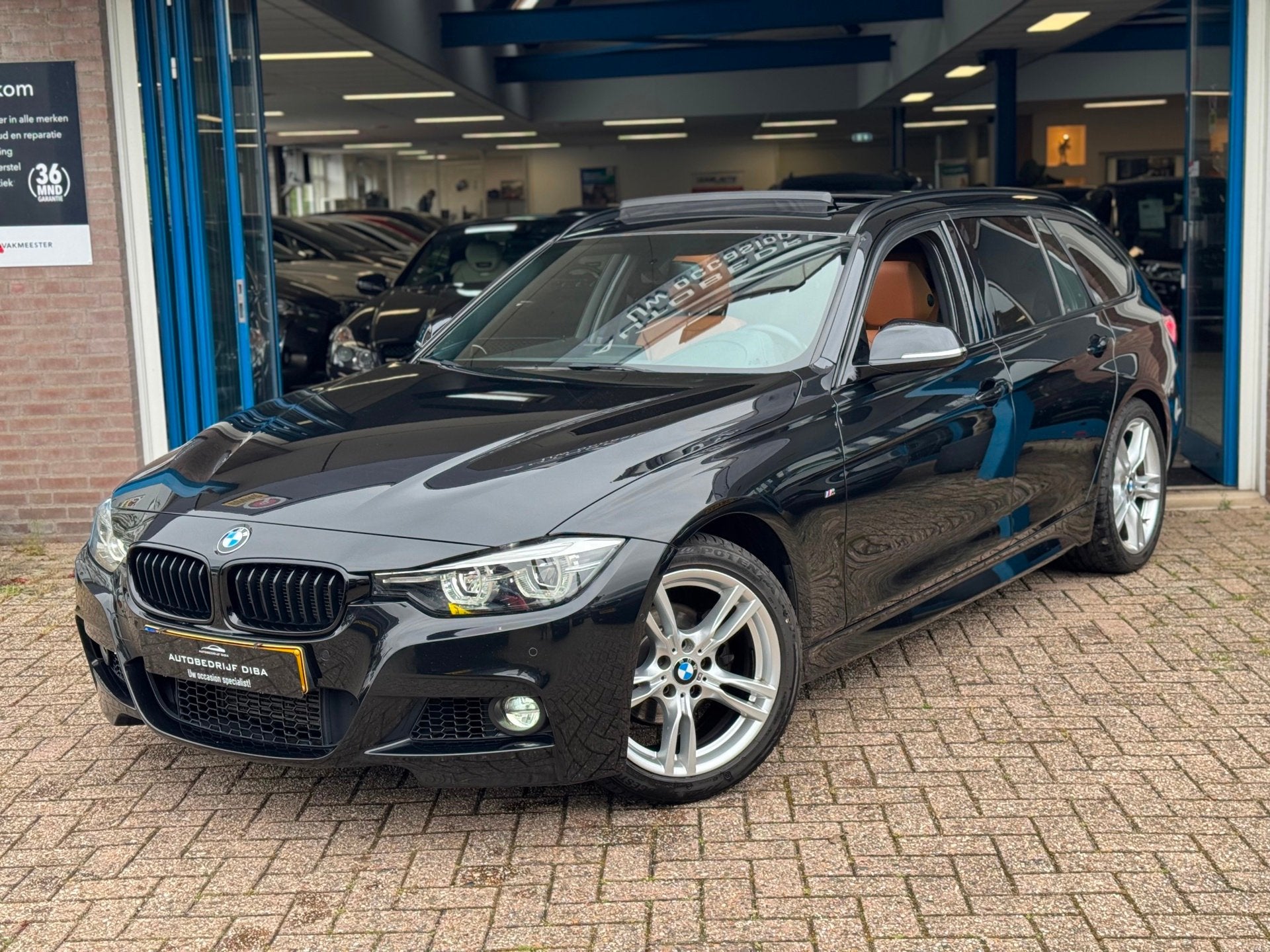 BMW 3-serie Touring 318i M Sport 2019 AUT PANO CAMERA NAP!, Auto's, Automaat, Gebruikt, Euro 6, 1465 kg