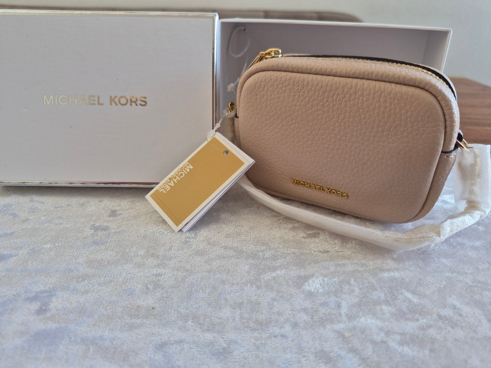 Michael Kors tasje, Sieraden, Tassen en Uiterlijk, Zonnebrillen en Brillen | Dames, Ophalen of Verzenden, Nieuw, Zwart, Overige merken
