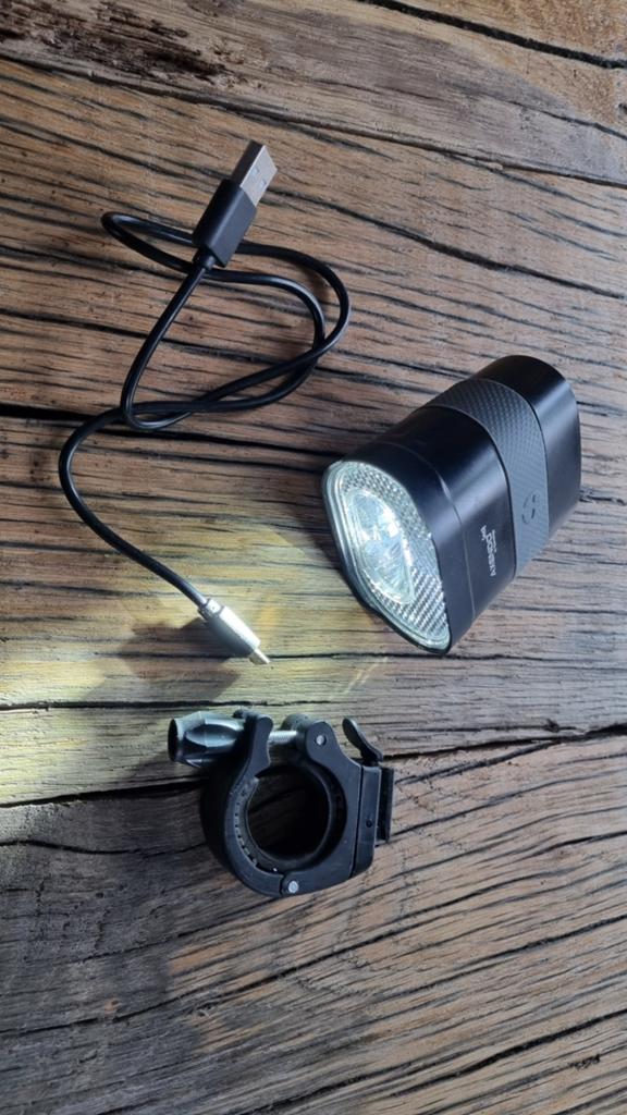 Spanninga axendo 40 oplaadbare fietslamp - koplamp Voorlicht, Voorlicht, Ophalen of Verzenden, Zo goed als nieuw, Oplaadbaar