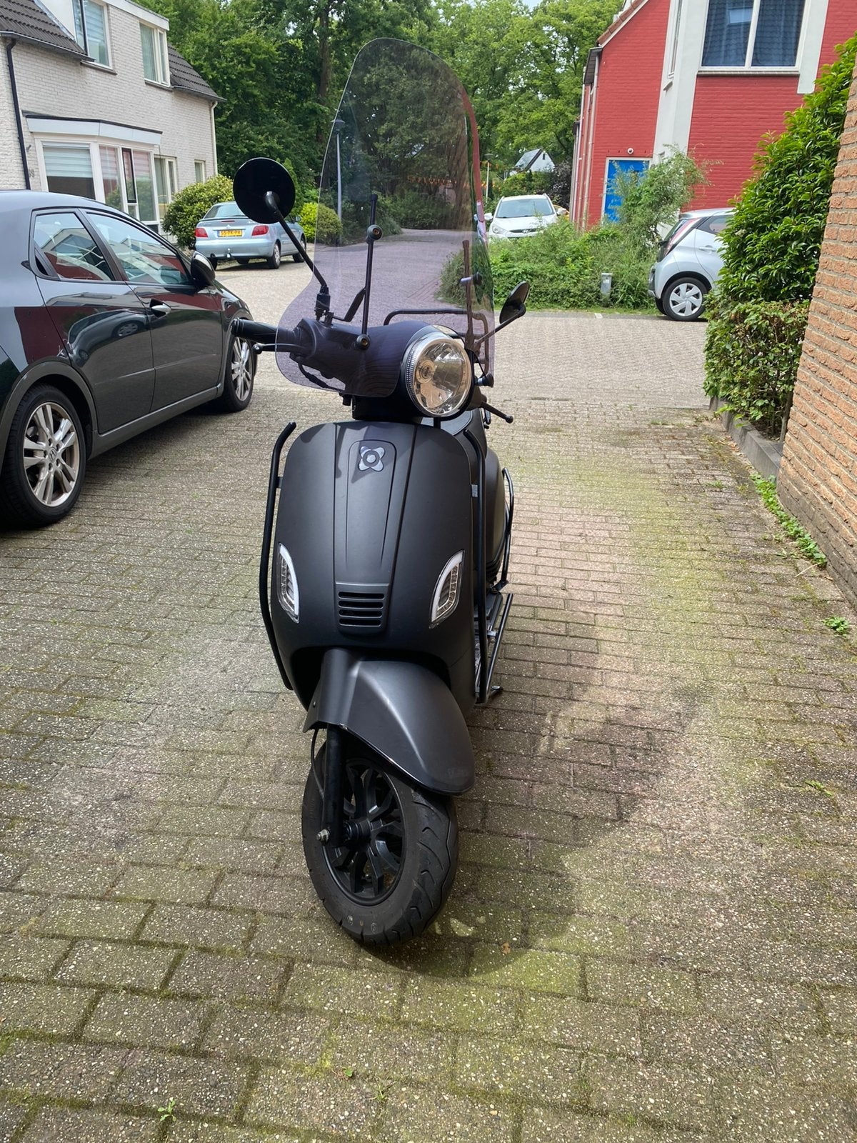 Agm vx50i te koop met 2 helmen en kettingslot!!, Ophalen, Benzine, Overige merken