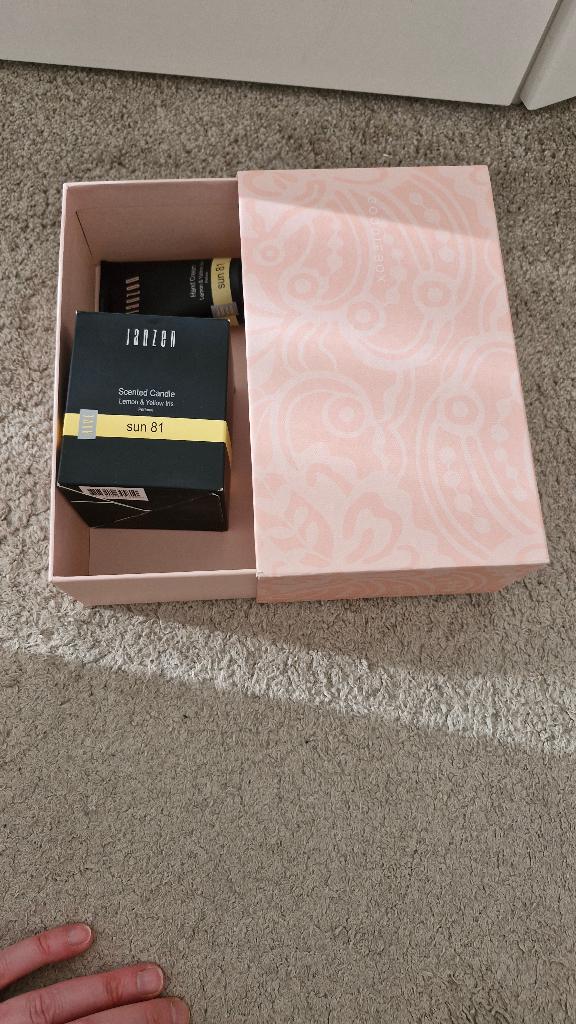Goodiebox Janzen kaars en handcreme, Nieuw, Ophalen of Verzenden, Toebehoren, Handen en Nagels
