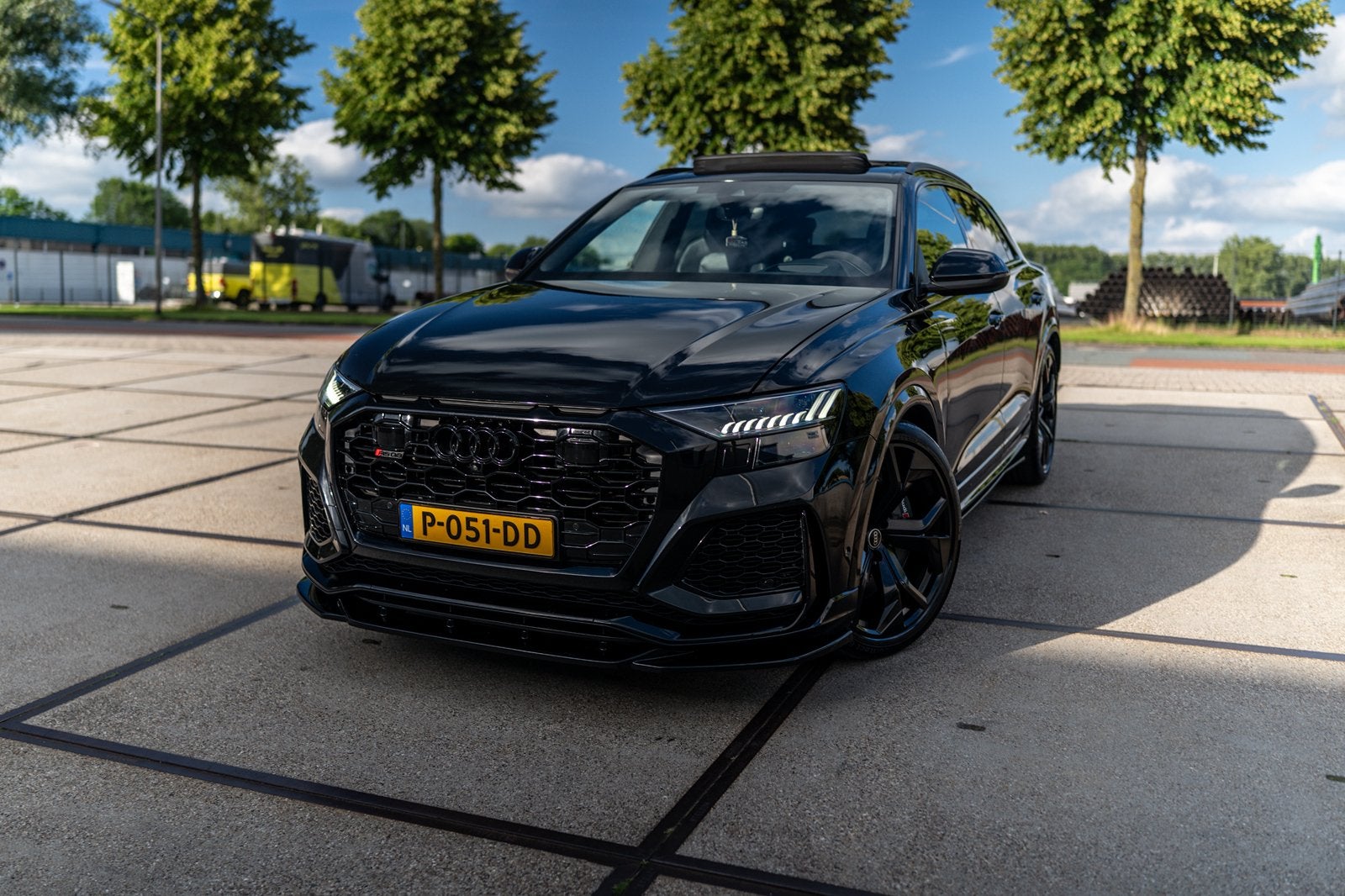 Audi Rsq8 4.0 Quattro 600PK Nichtvision&Ceramic&Massage Full, Auto's, Audi, Automaat, Parkeerassistent, Zwart, 156 €/maand