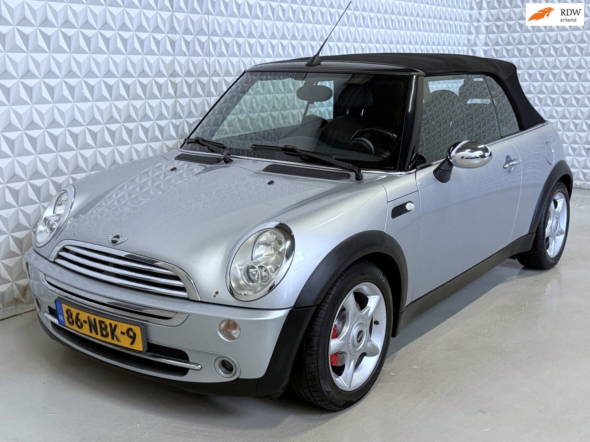 Mini Mini Cabrio 1.6 Cooper Cabriolet / 193.000km (2005), Auto's, Voorwielaandrijving, Gebruikt, 4 cilinders, Cabriolet