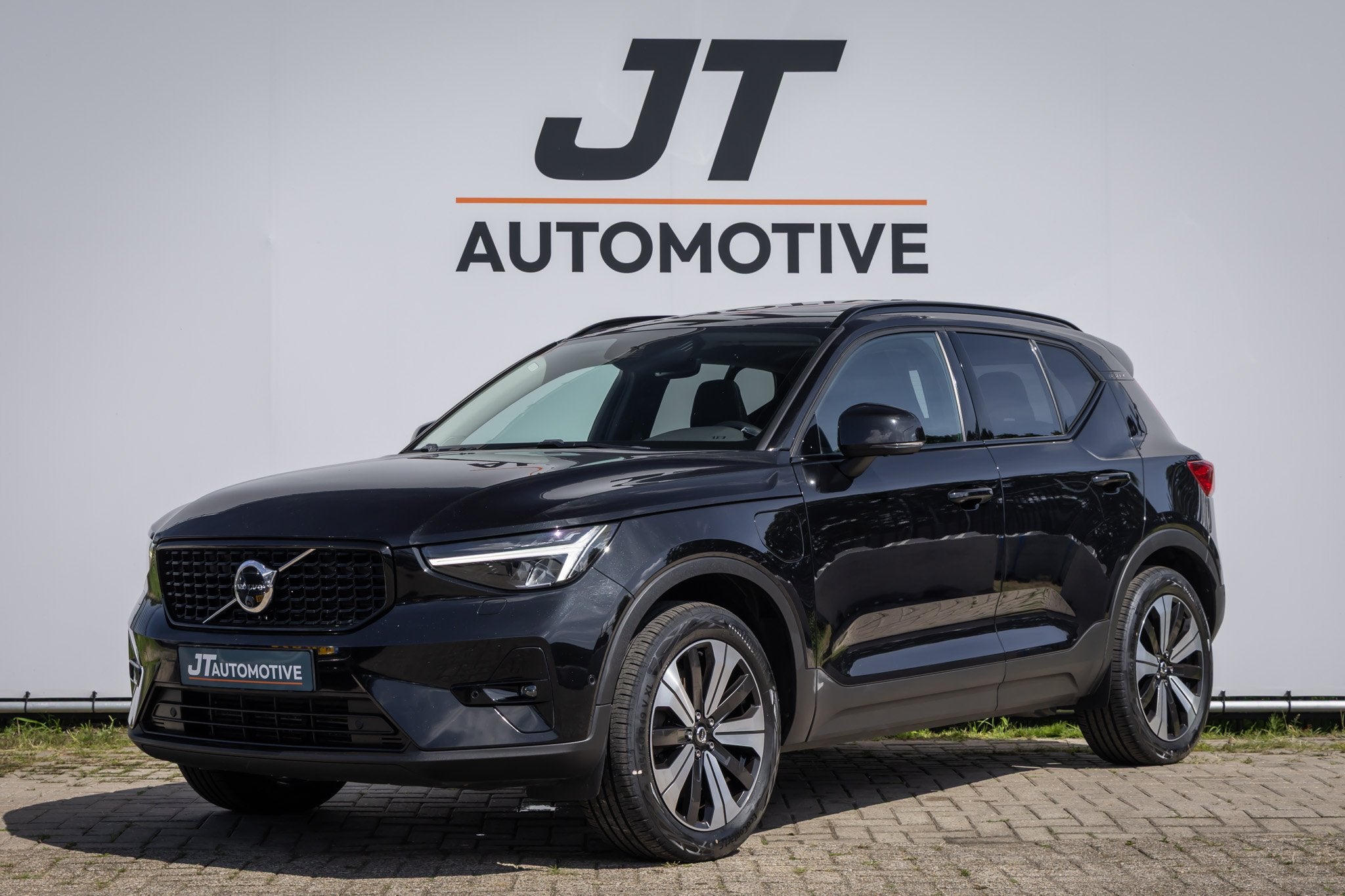 Volvo XC40 1.5 T5 ultimate dark Pano | Harman Cardon | Leder, Auto's, Euro 6, 179 pk, Zwart, Bedrijf