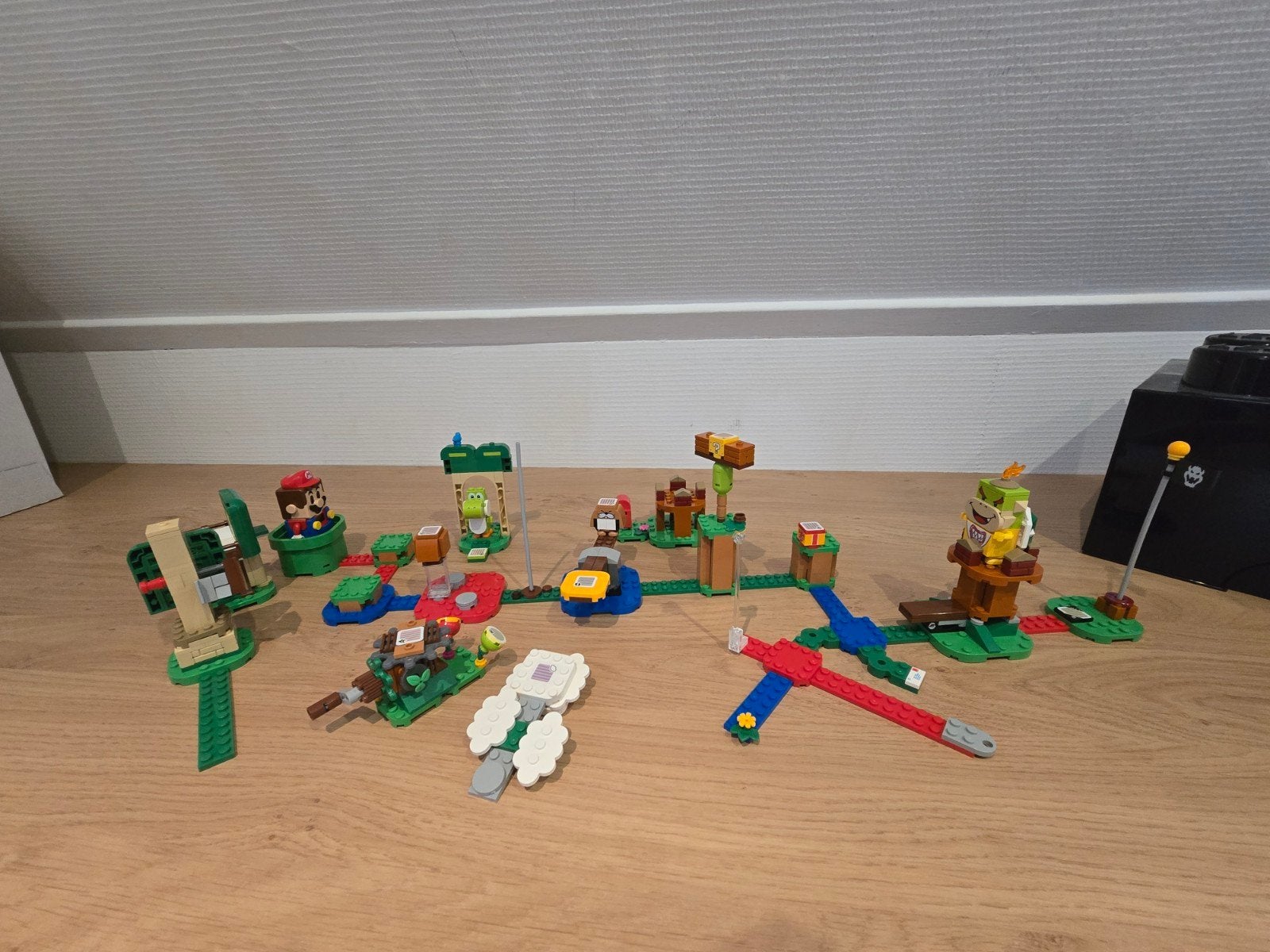 Lego Super Mario - 2 sets ZGAN, Ophalen of Verzenden, Zo goed als nieuw, Lego