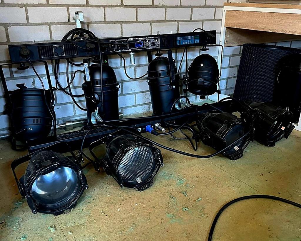 Partij theaterverlichting en podiumspots, Muziek en Instrumenten, Theaterbelichting, Ophalen of Verzenden, Gebruikt