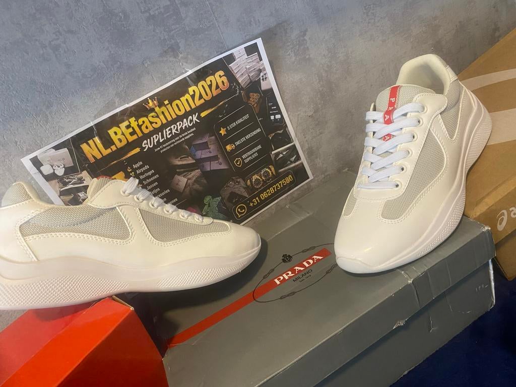 Prada sneakers maat 41 (vallen als 42) nieuw in doos, Ophalen of Verzenden, Nieuw, Wit, Sneakers of Gympen