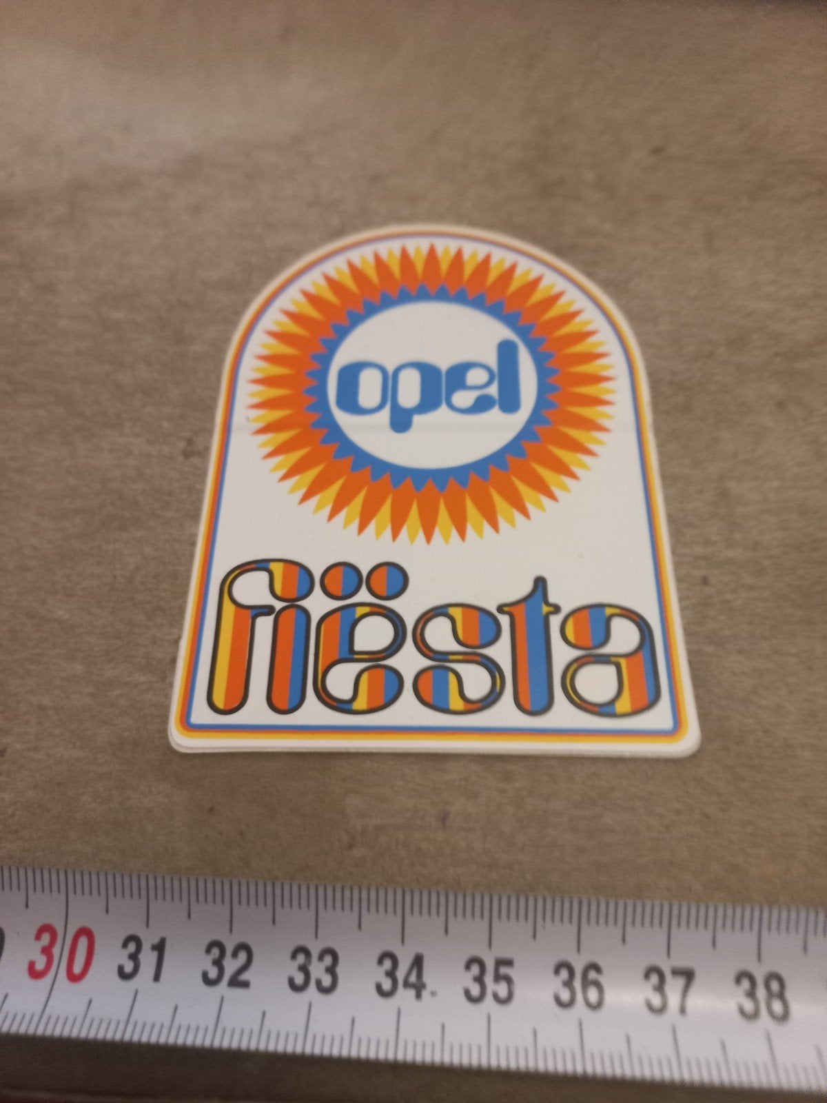 Vintage Opel Fiesta Sticker - Zeldzaam Verzamelobject, Ophalen of Verzenden