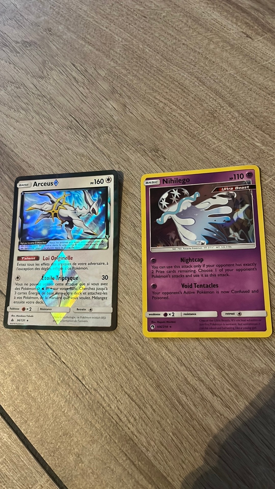 Arceus en nihlego pokémon kaart(en), Ophalen of Verzenden, Zo goed als nieuw, Meerdere kaarten