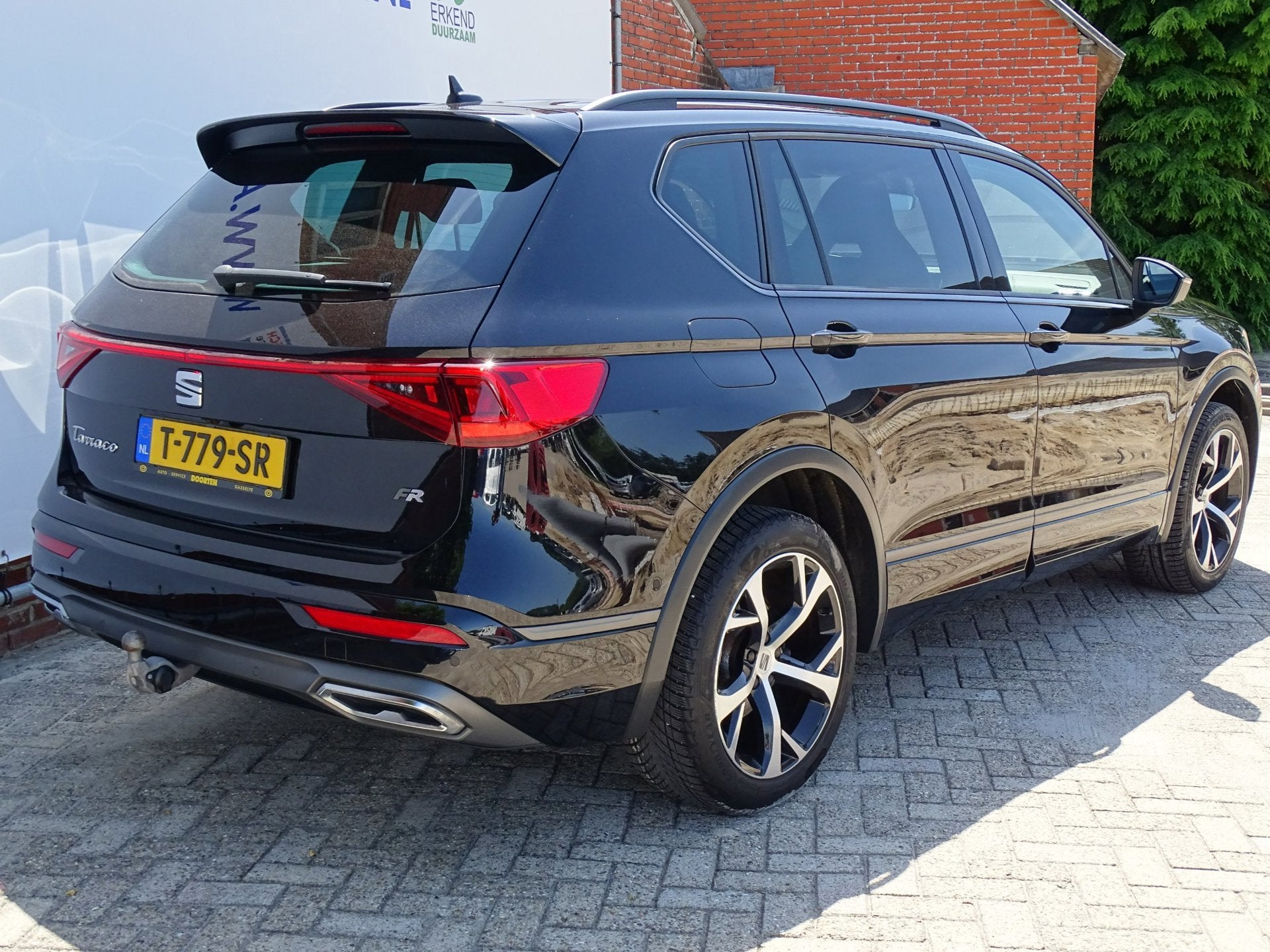 Seat Tarraco 1.5 TSI FR Business Intense|El.Trekhaak|360 Cam, 4 cilinders, 150 pk, Automatische klimaatregeling, Leder en Stof
