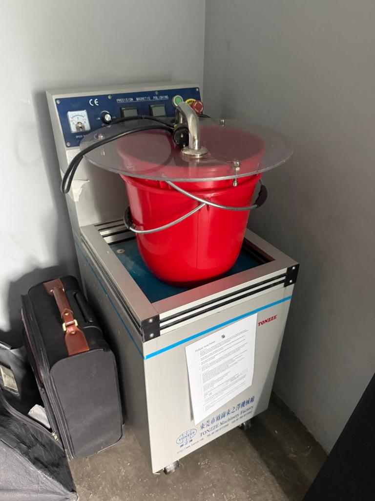 Magnetische polijst machine:), Ophalen of Verzenden, Minder dan 700 watt, Werkbankslijpmachine