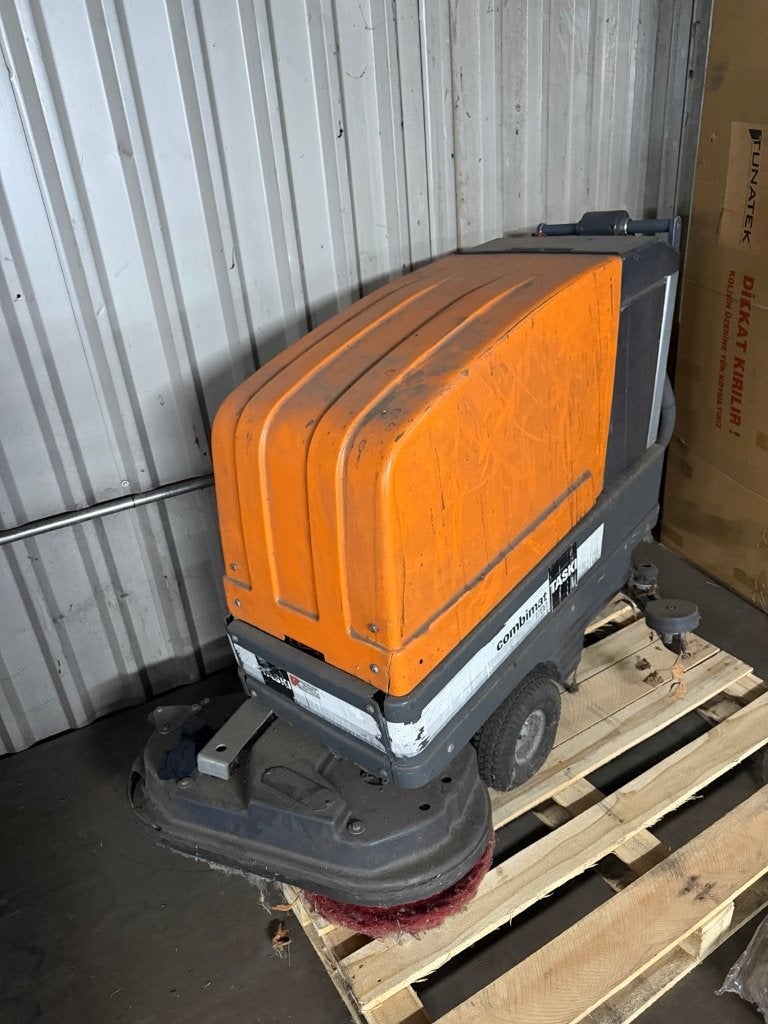 TASKI Combimat 1700 professionele schrobzuigmachine, Ophalen, Gebruikt, Schrobmachine