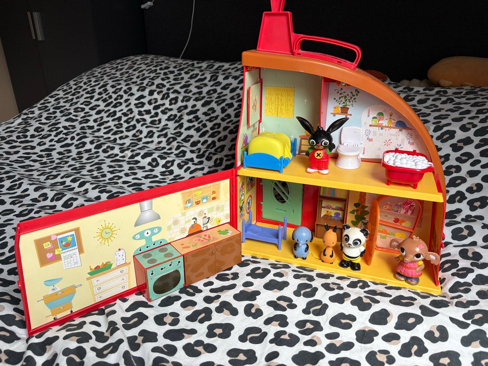 Speelhuis Bing met figuren en accessoires, Ophalen, Gebruikt, Jongen of Meisje
