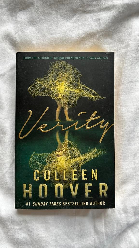 Verity Colleen Hoover, Ophalen of Verzenden, Zo goed als nieuw, Amerika