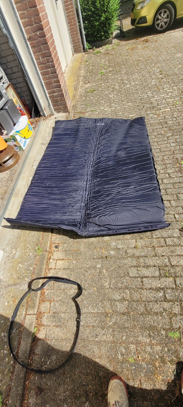 Luchtbed momad kleur donkerblauw, Ophalen, Ingebouwde pomp, Gebruikt, 1-persoons