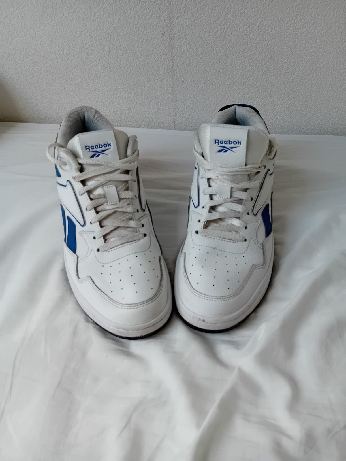 Hele mooie Reebok sportschoenen, Ophalen of Verzenden, Zo goed als nieuw, Reebok, Wit